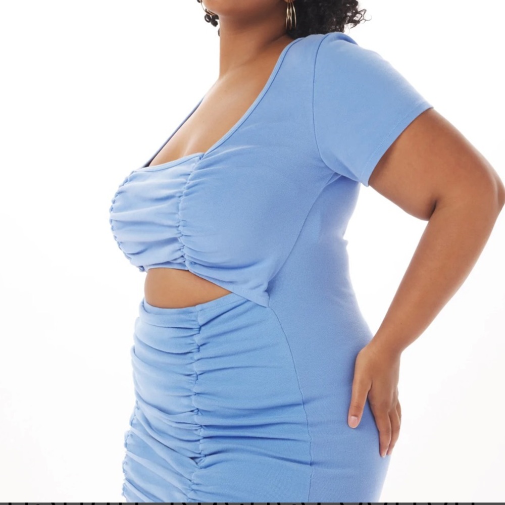 Ruched Cotton Cut-Out Dress! - Picture 3 of 8
